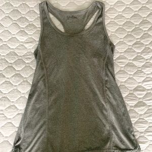 Jessica Simpson tank top